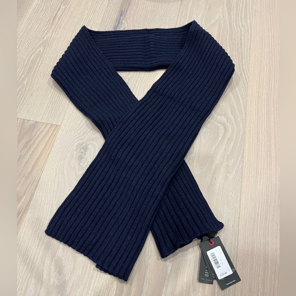Ted Baker mens Kauff scarf. Navy blue. NWT - Picture 4 of 10